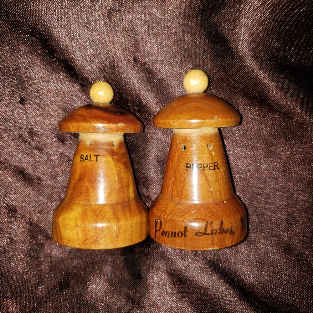 Pequot Lakes Minnesota Salt And Pepper Shakers